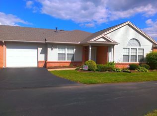 2426 Sutton Dr, Temperance, MI 48182