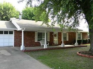 806 Prairie Oaks Dr, Prairie Grove, AR 72753