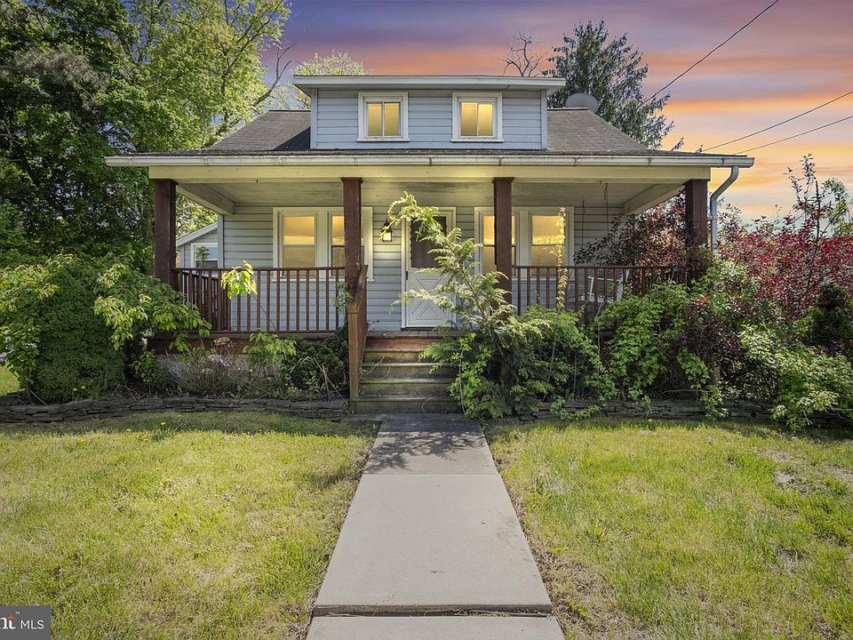 1st image of 6953 Lincoln Way E #E