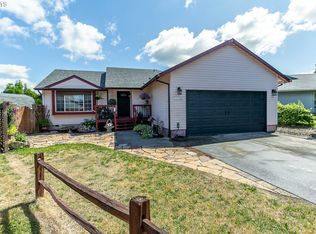 1172 SW Mitchell Ct, Troutdale, OR 97060