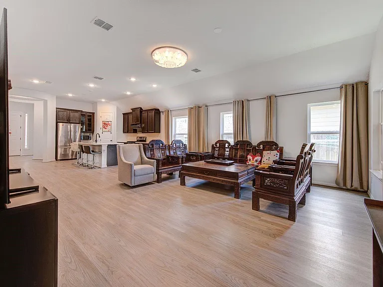 3507 Sunburst Ct — Photo 19