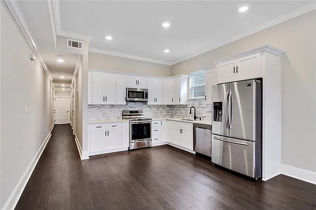2129 Dumaine St — Photo 3