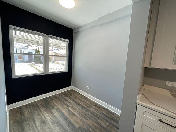 3rd image of 1417 Home Ave #1