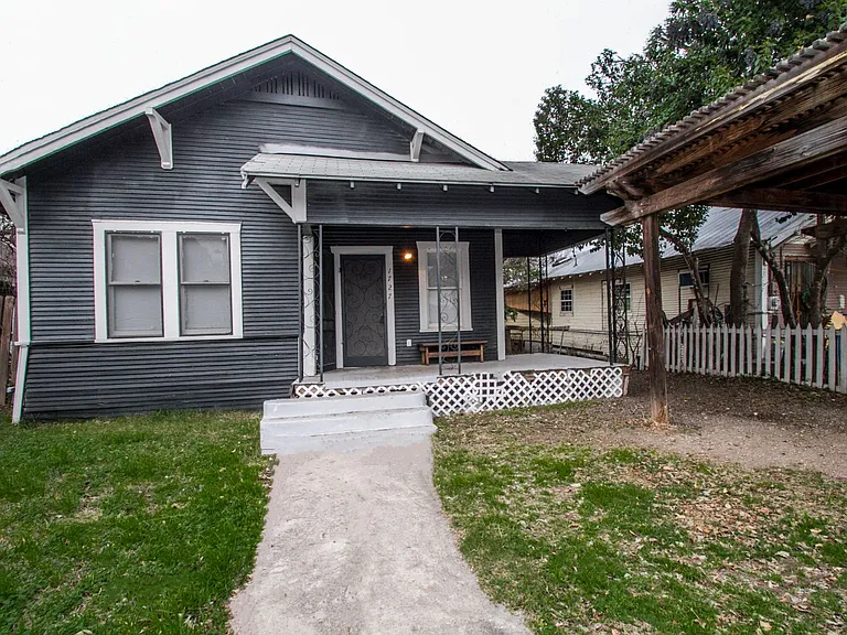 1727 Nolan St — Photo 19