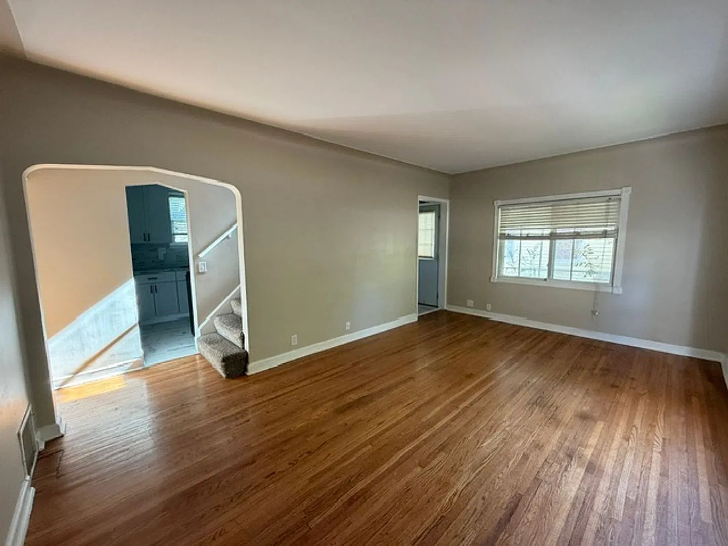 3 bed, 2.0 bath, 1600 sqft, $2,245 — Photo 3