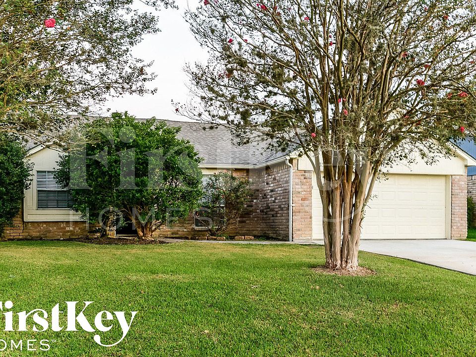 1st image of 13367 Lake Breeze Ln