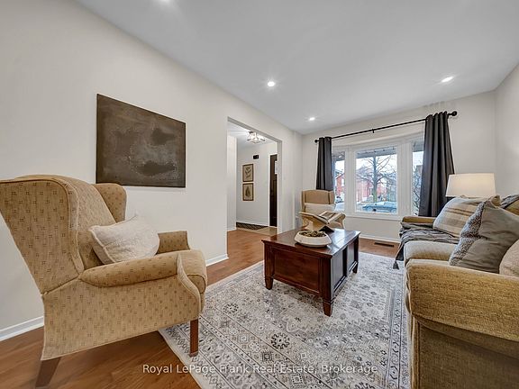 3rd image of 76 Cornwall Dr