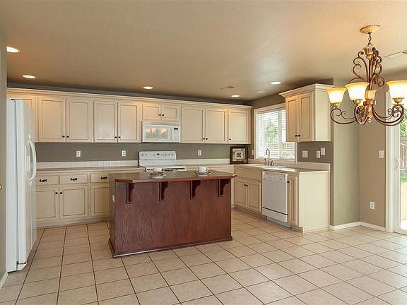 4th image of 1709 W 35th Ave