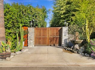 22739 Erwin St, Woodland Hills, CA 91367