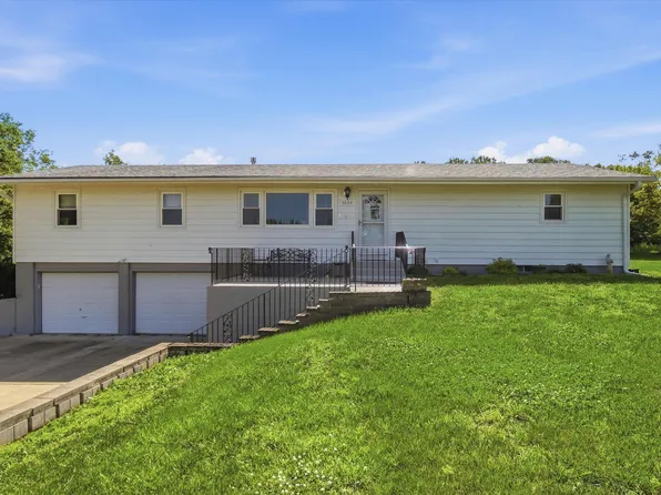 5622 NE Indian Creek Rd, Topeka, KS 66617