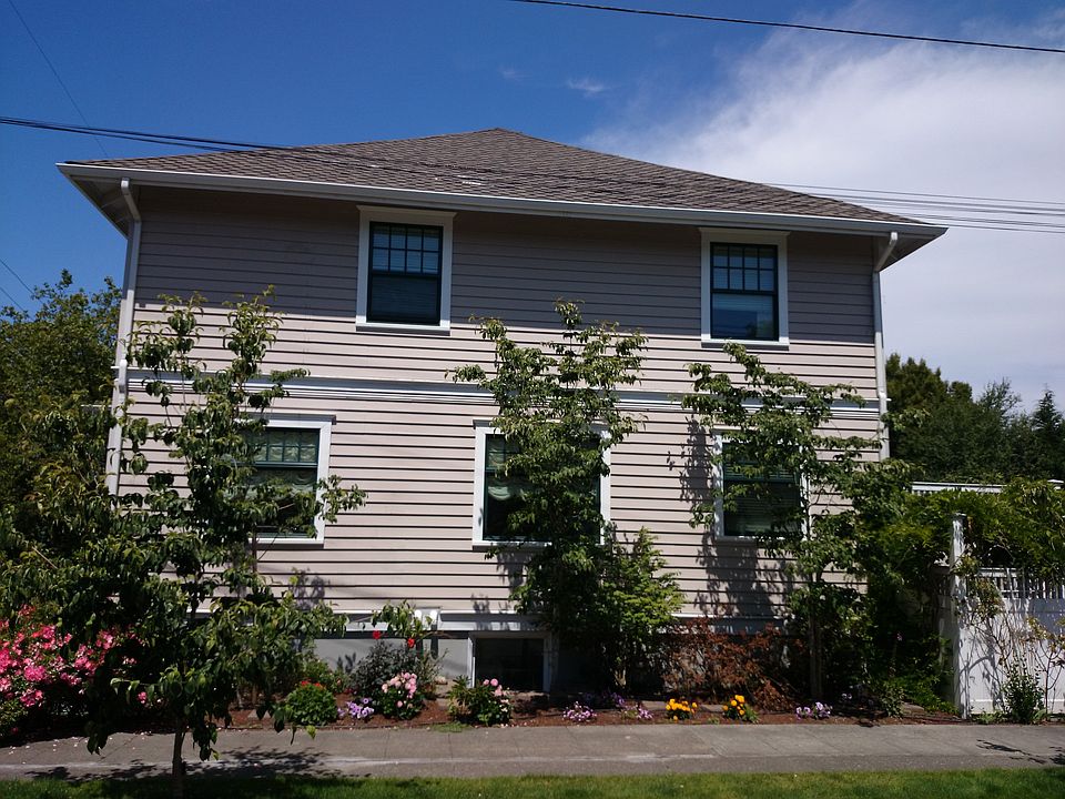 2nd image of 2402 Federal Ave E