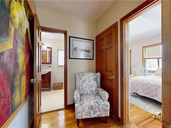 949 72nd Street image 22 of 33