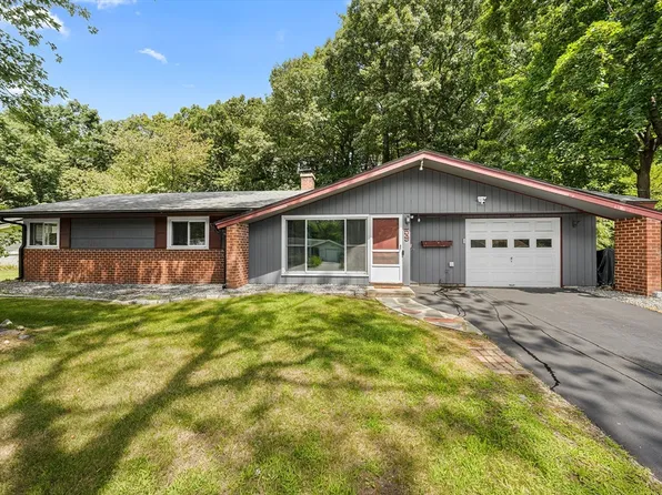 59 Eaton Rd, Framingham, MA 01701
