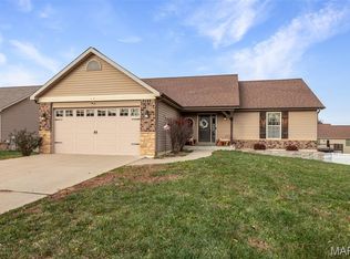155 Quail Creek Dr, Wright City, MO 63390