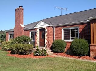 516 Wallace Run Rd, Beaver Falls, PA 15010