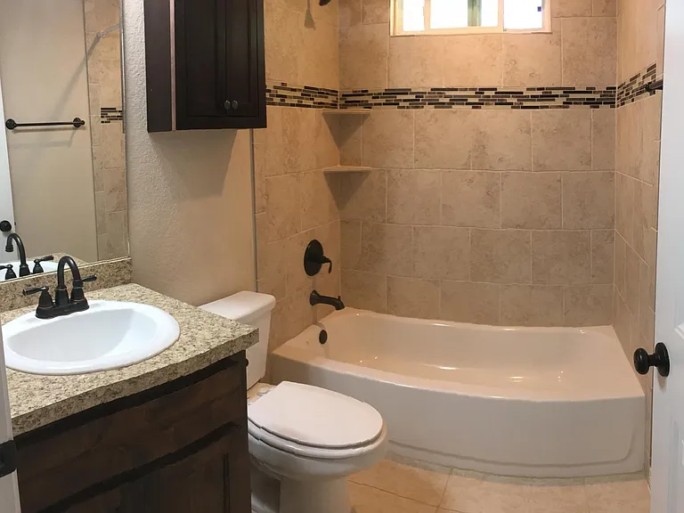 391 Windy Hill Dr — Photo 6