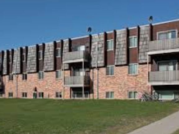 2nd image of 987 Echo Dr SE #991-301