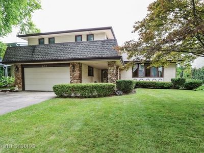 106 E Hiawatha Trl, Mount Prospect, IL, 60056