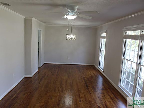 3rd image of 9 Fallowfield Dr