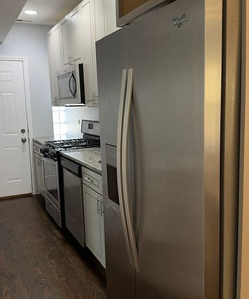5th image of 1010 S 1st Ave #103