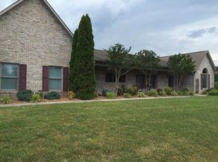 206 Montgomery View Dr, Harriman, TN 37748