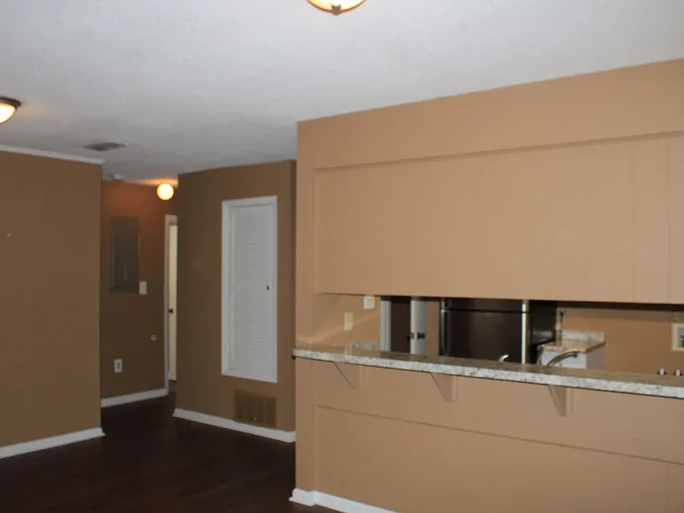 2248 Winston Way — Photo 16