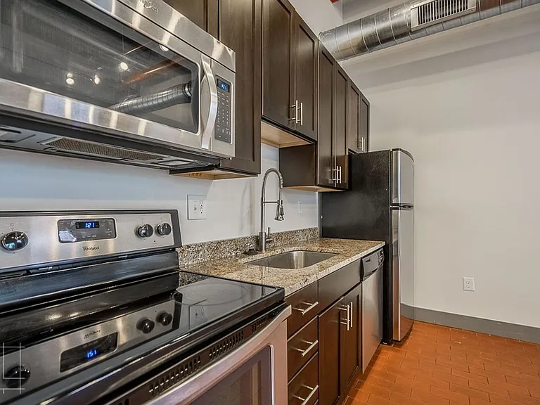 Wonder Bread Lofts — Photo 22