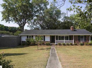 100 Longwood Dr, Taylors, SC 29687
