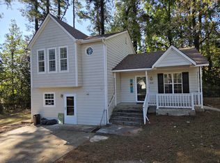 686 Longbow Ct, Stone Mountain, GA 30087