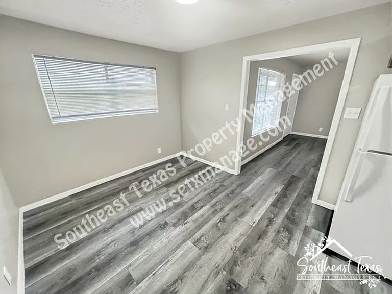 655 Adams St #6 — Photo 7