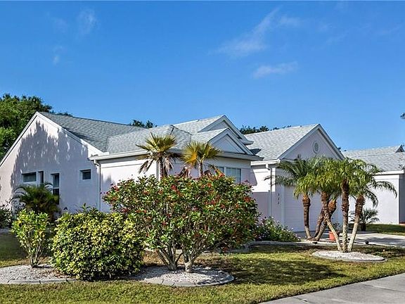3rd image of 532 Wexford Dr