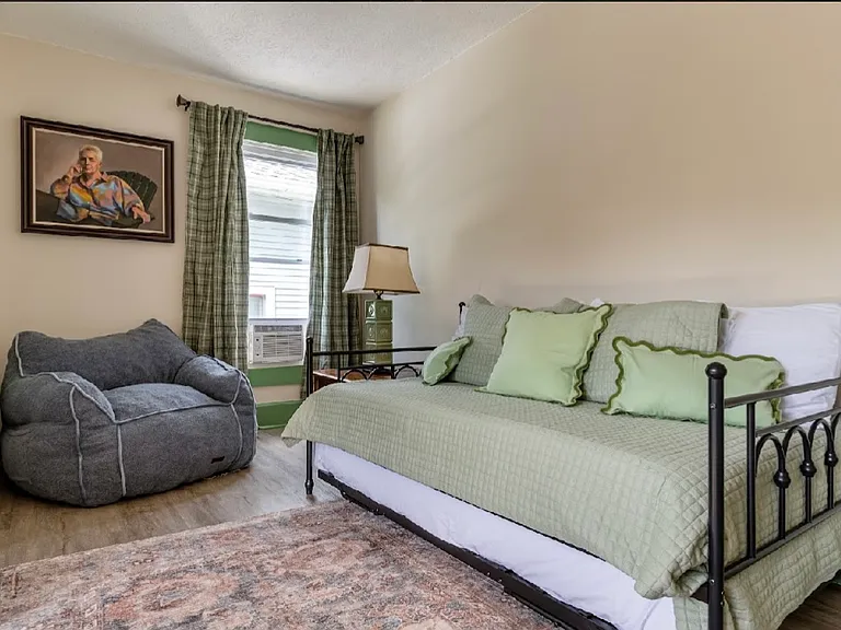 2927 Boulevard Pl — Photo 17