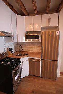 Rented by Heritage Realty LLC | media 8