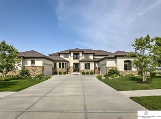 1602 S 129th St, Omaha, NE 68144