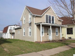 408 S Riverview St, Bellevue, IA 52031