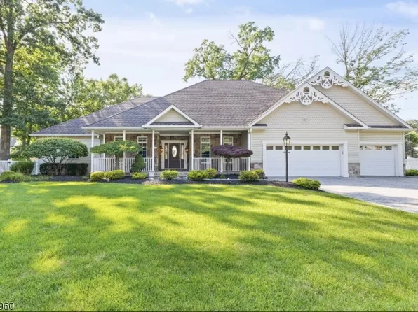 19 Chestnut Dr, Wayne Twp., NJ 07470