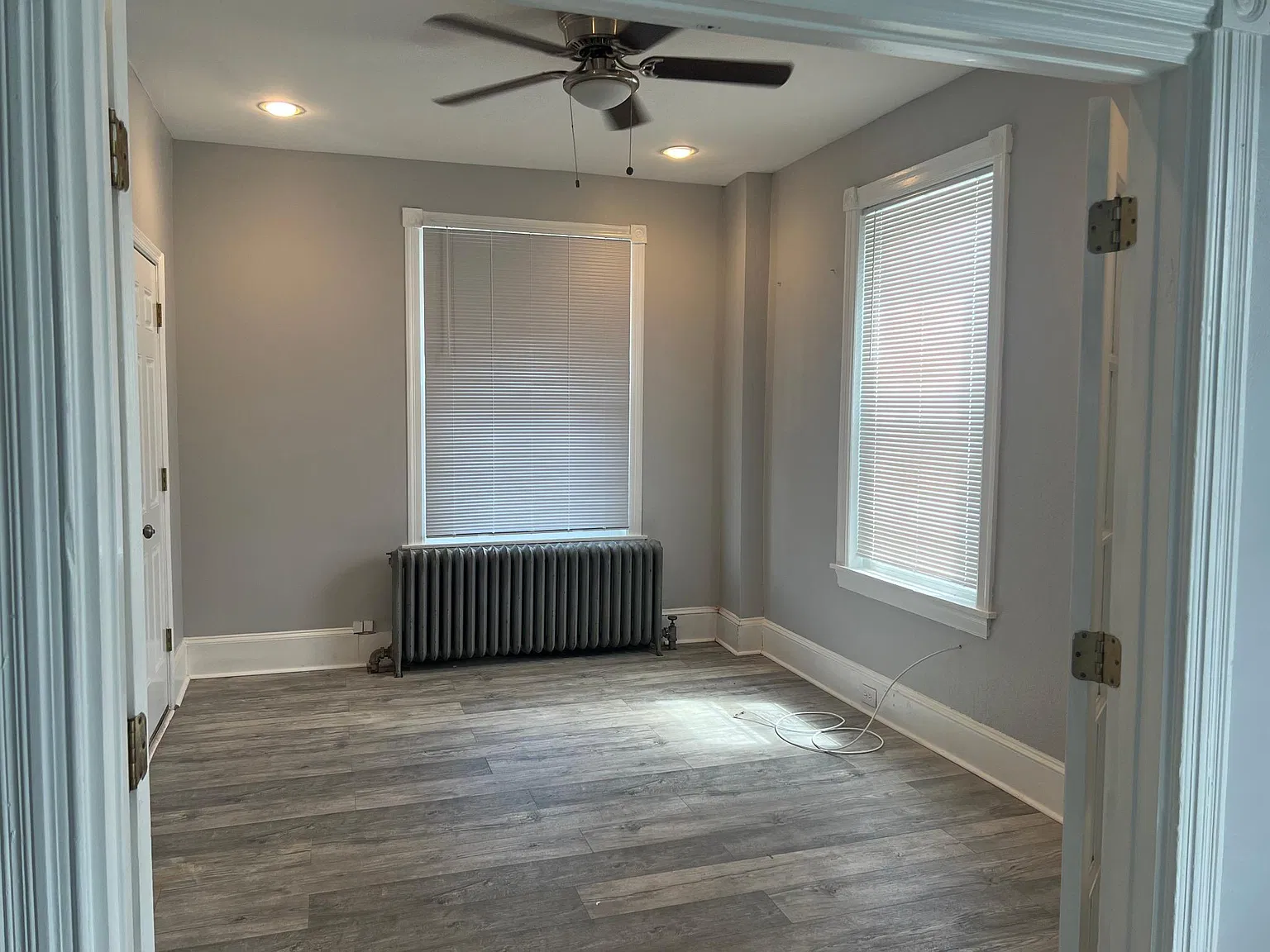 1428 W Cheltenham Ave — Photo 3