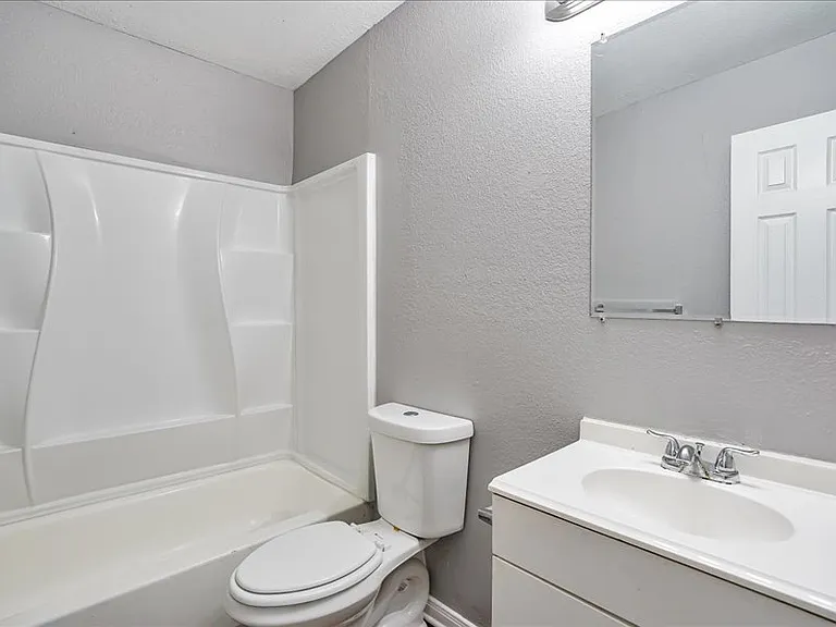 Dabney Apartments — Photo 21