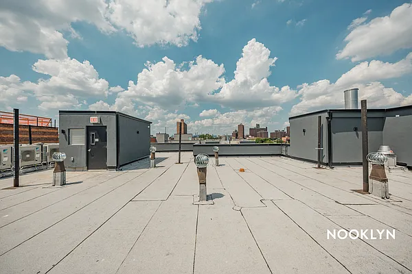 Rented by Nooklyn NYC LLC | media 24