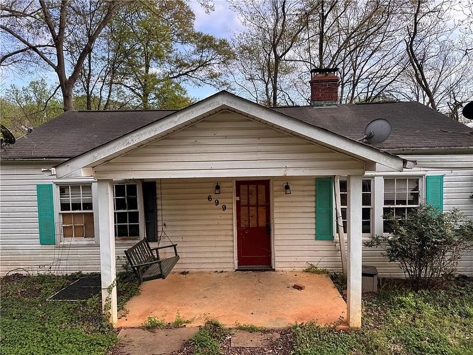 1st image of 699 NW Hillcrest Dr