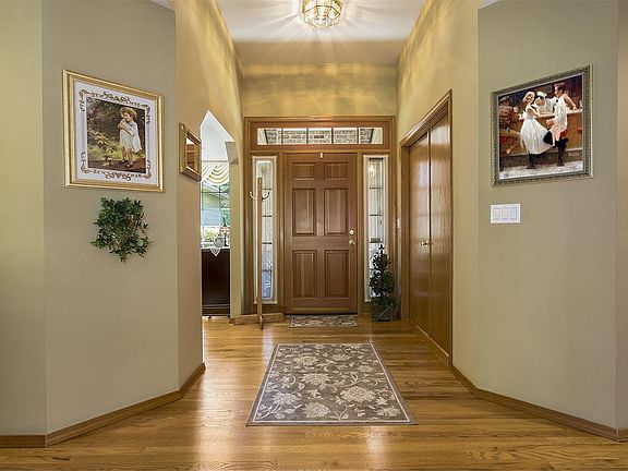 3rd image of 6514 Wexford Ave SW