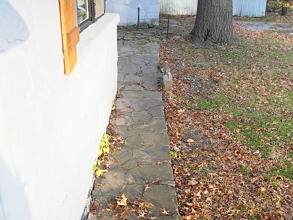 3rd image of 217 E Vine St