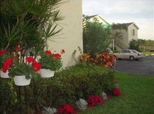 156 Waterside Dr, Hypoluxo, FL 33462