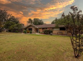 5122 Meadowbrook Dr, Greenville, TX 75402
