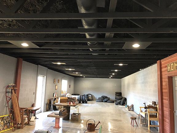 4th image of 375 John McGhee Blvd