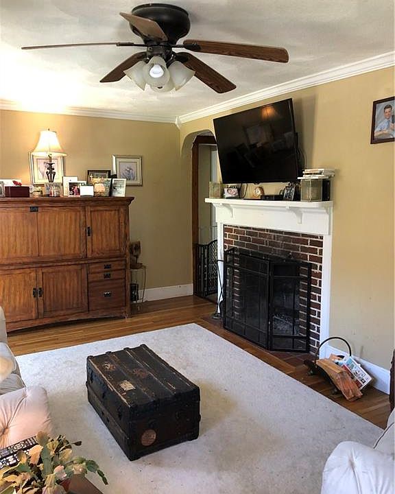 225 Samuel Gorton Ave, Warwick, RI 02889 Zillow