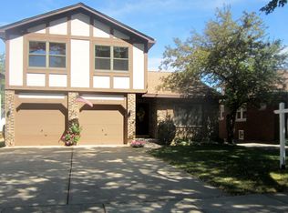 341 S Maple St, Itasca, IL 60143