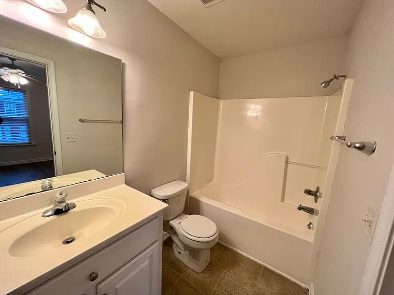 34 Magnolia Glen Ln — Photo 17