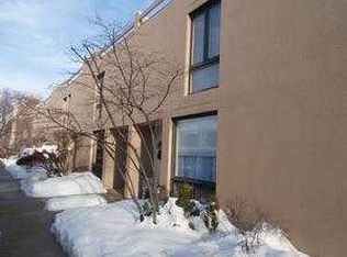 10 Maple Tree Ct, Elmhurst, IL 60126