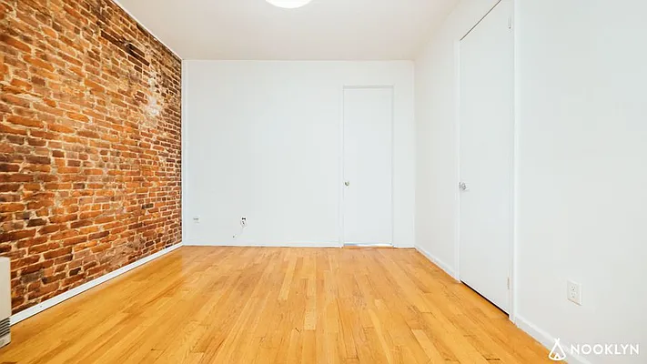 Rented by Nooklyn NYC LLC | media 17
